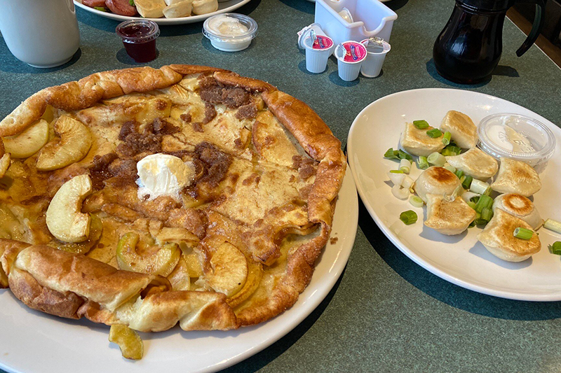 TheForks_PancakeHouse_Winnipeg-06.png (945 KB)